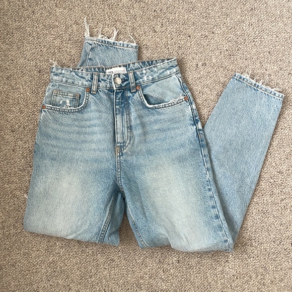 Zara jeans - Picture 2 of 4
